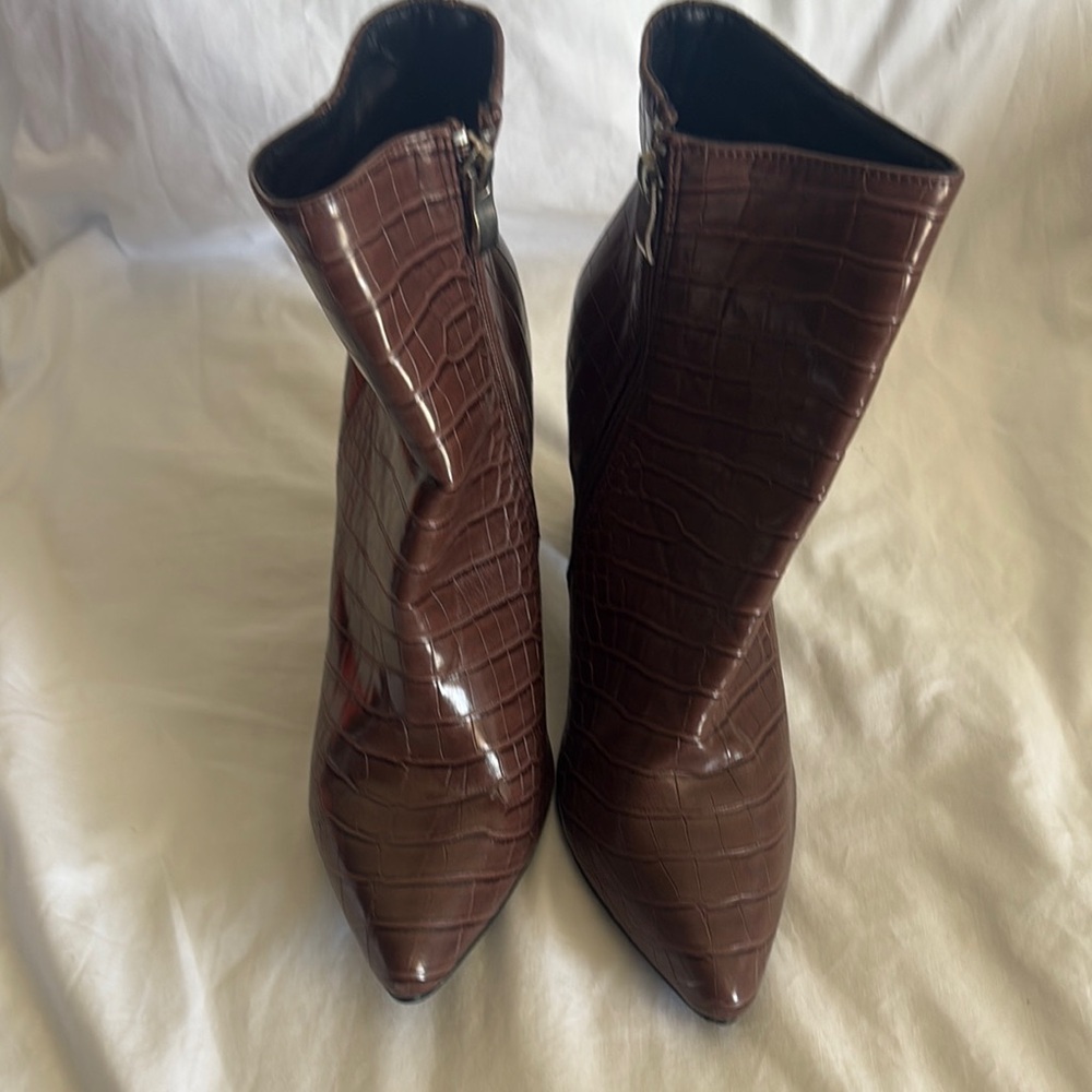 Brown Croc-Embossed Ankle Boots size 7 EUR 38
